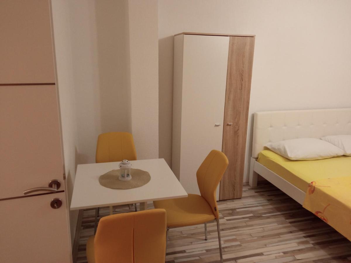 Studio Apartman Matkovic Imotski Εξωτερικό φωτογραφία